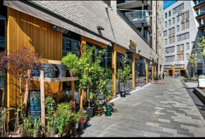 M&B Small family appartment - 5 min walk to Airport express station